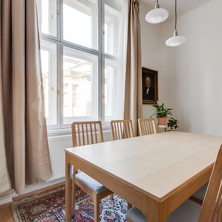 Prague Heart Of Old Town Comfy Home 2Bdr 2Bath Exterior photo