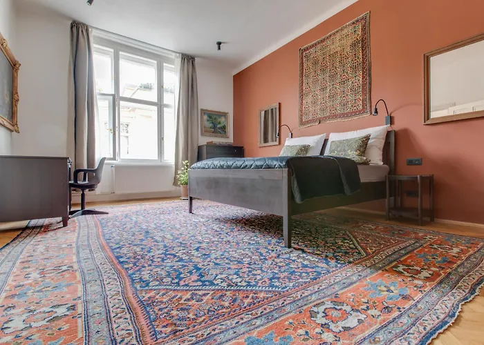 Prague Heart Of Old Town Comfy Home 2Bdr 2Bath