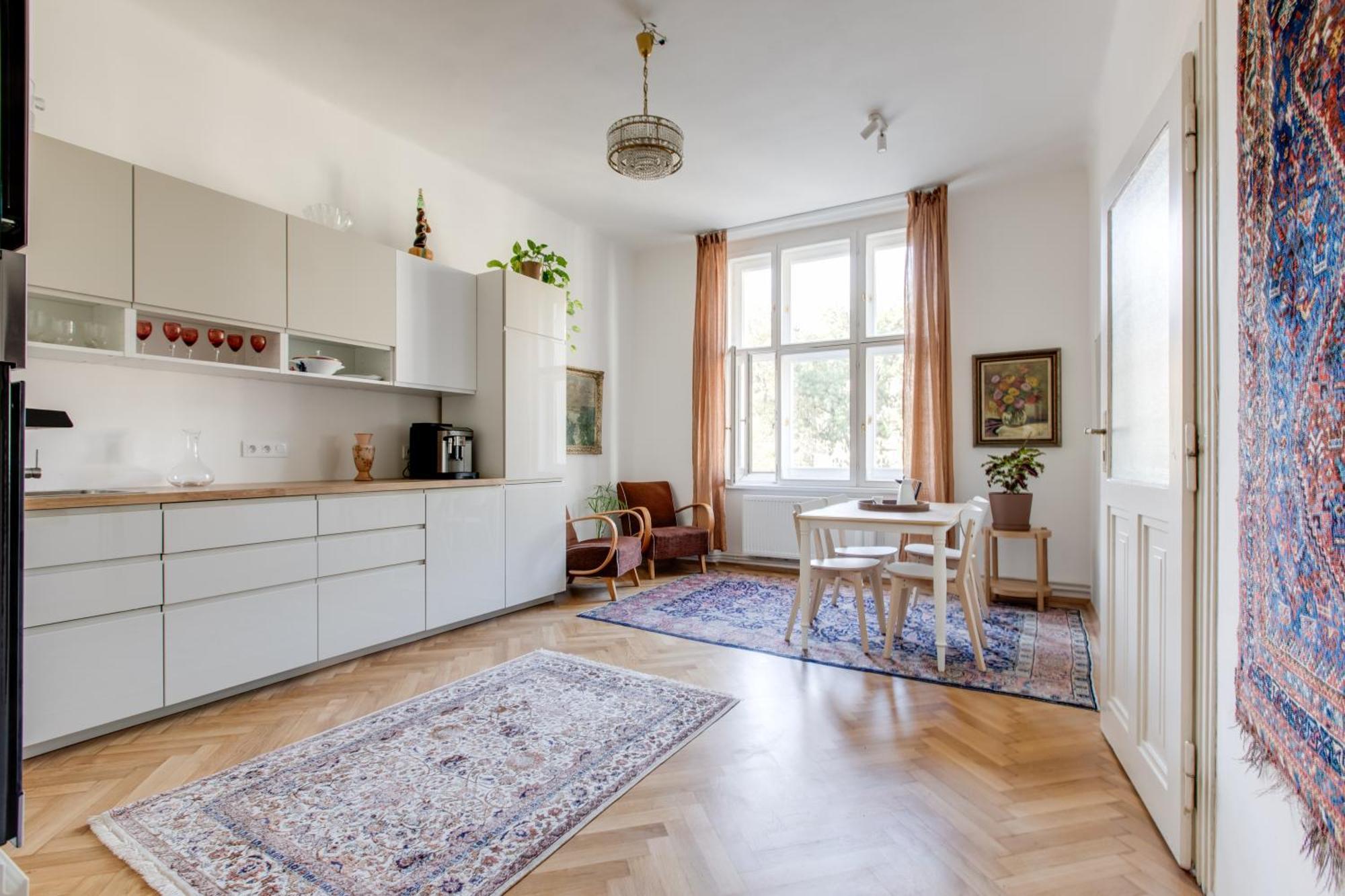Appartamento Heart Of Old Town Comfy 2bdr 2bath