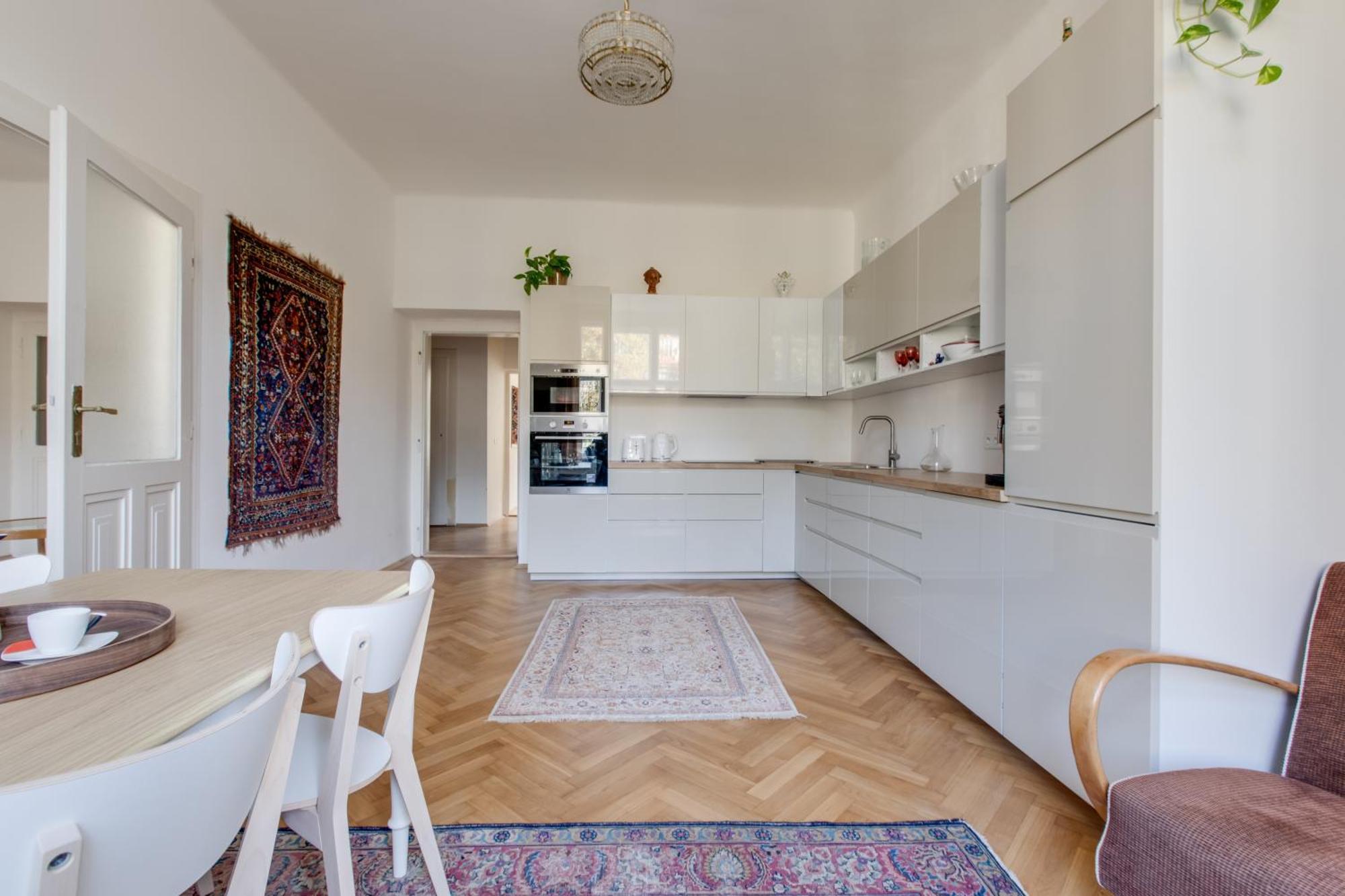 Heart Of Old Town Comfy 2bdr 2bath Appartamento
